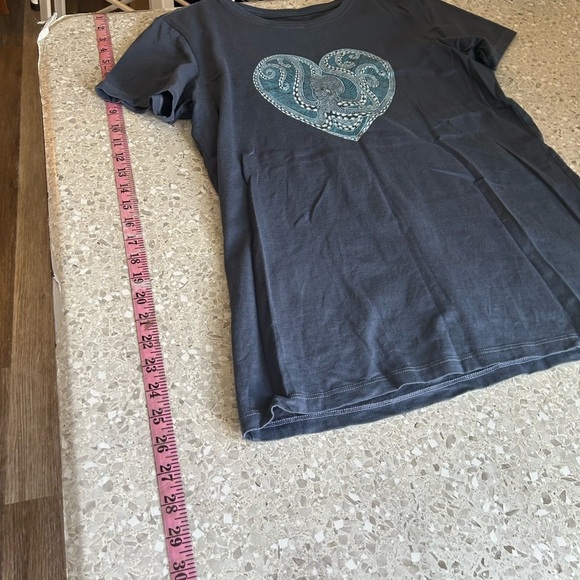 Life is good Octopus Short Sleeve Crusher Tee Size Medium - Picture 3 of 8